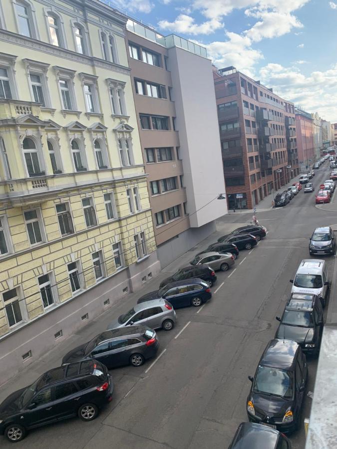 Centrally & Comfortable Apartment